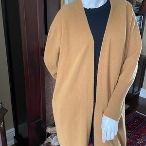 Bellina Women's Cashmere/Wool blend Tan Cardigan Sweater